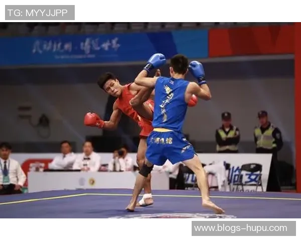 哈卡与奥卢激战正酣谁能在这场对决中笑到最后